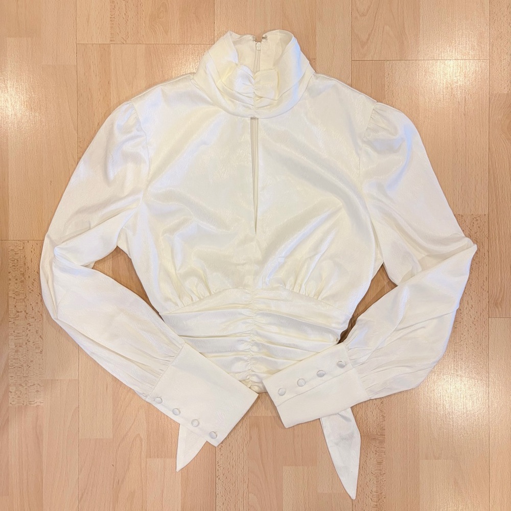 WAYF | Cream Holly Puff-sleeve Top